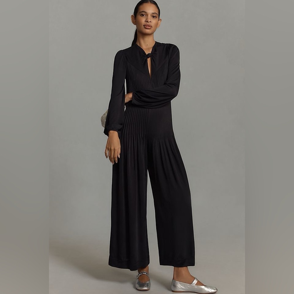 FARM Rio Black Long Sleeve Knot Jumpsuit - Picture 5 of 10